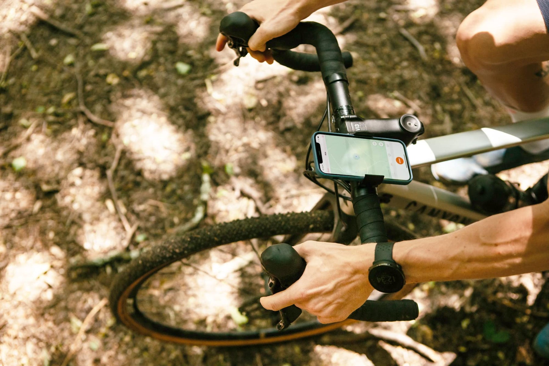 Loop Mount- Universal Bicycle Phone Mount – VeloLifestyle 𝗯𝘆 𝗔𝗹𝗹𝗼 𝗩𝗲𝗹𝗼 𝗜𝗻𝗰
