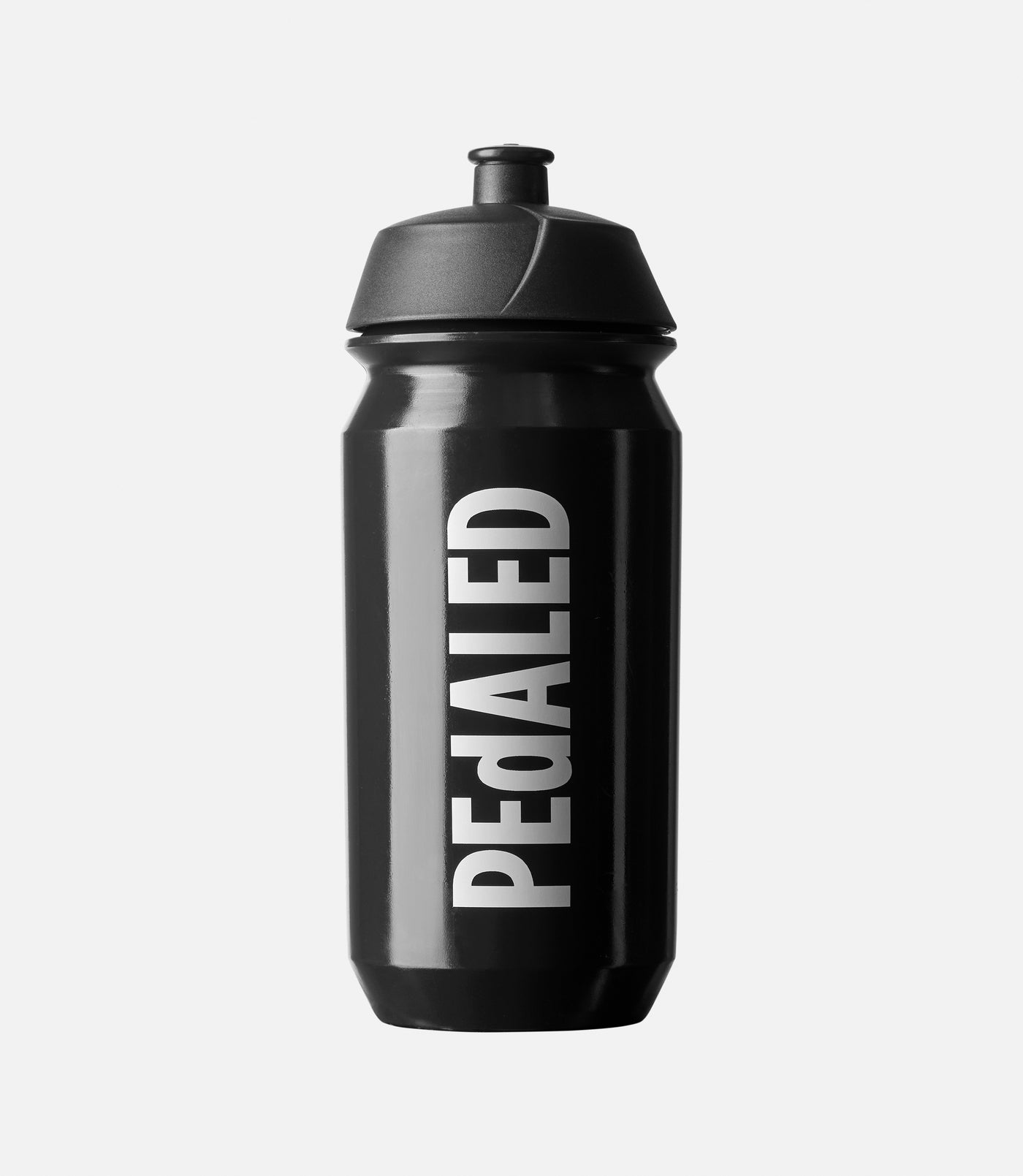 Pedaled Essential Bouteille d'eau 500ml – VeloLifestyle 𝗯𝘆 𝗔𝗹𝗹𝗼 𝗩𝗲𝗹𝗼