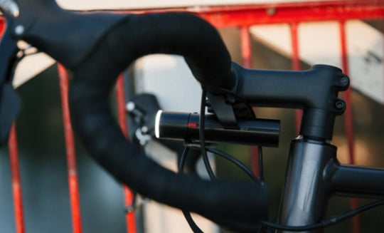 Knog PWR Road Bike 600 Lumen ノグ Knog PWR ROAD 600 Lumens Front Light + Power Bank